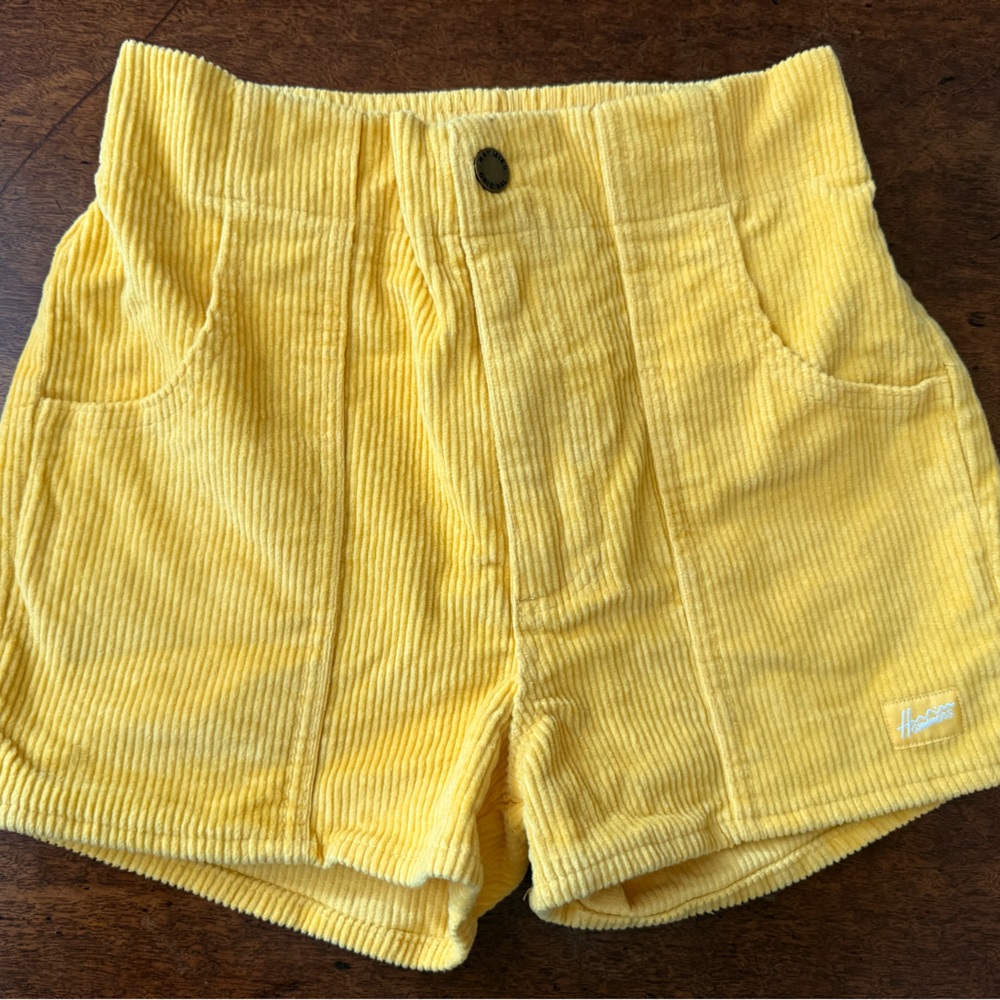 Hammies Yellow High Waist Women Shorts

Never worn - Picture 7 of 7